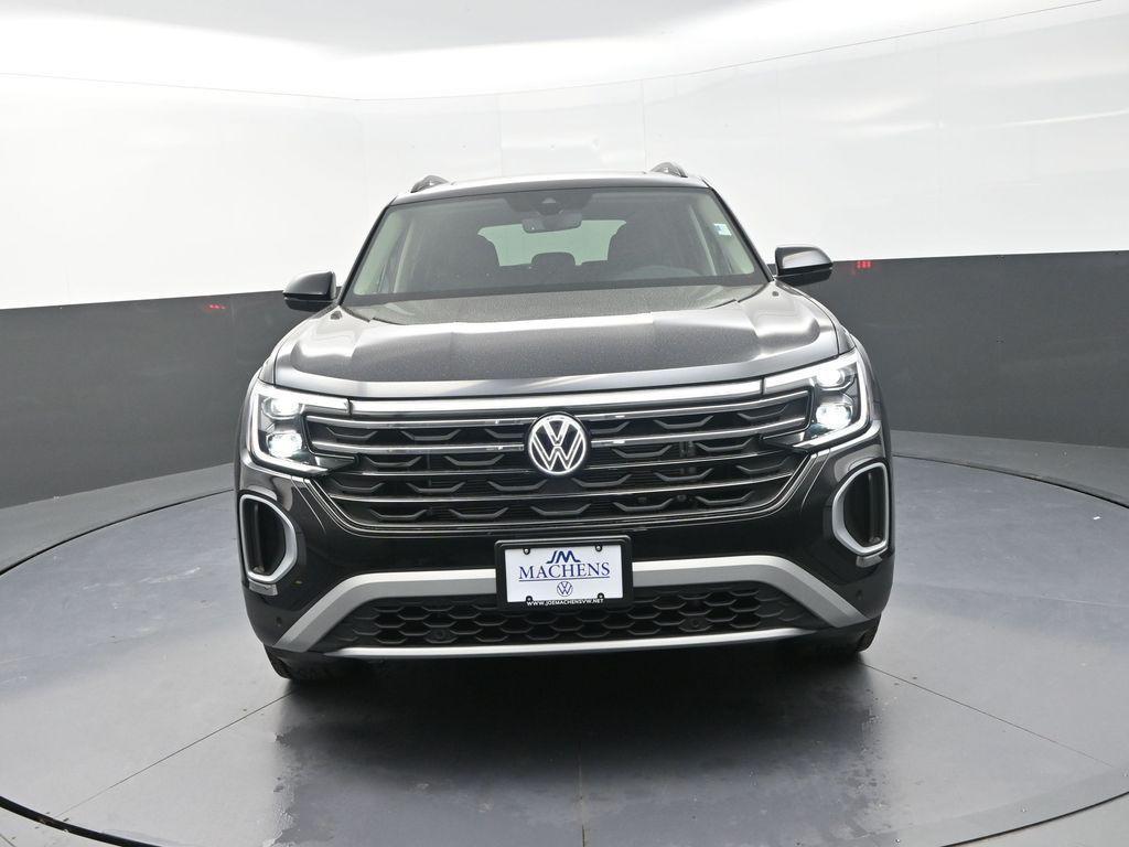 new 2026 Volkswagen Atlas car, priced at $45,827