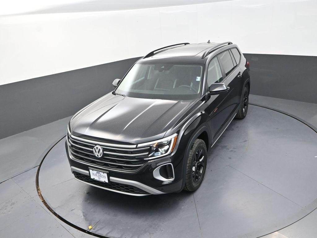 new 2026 Volkswagen Atlas car, priced at $45,827