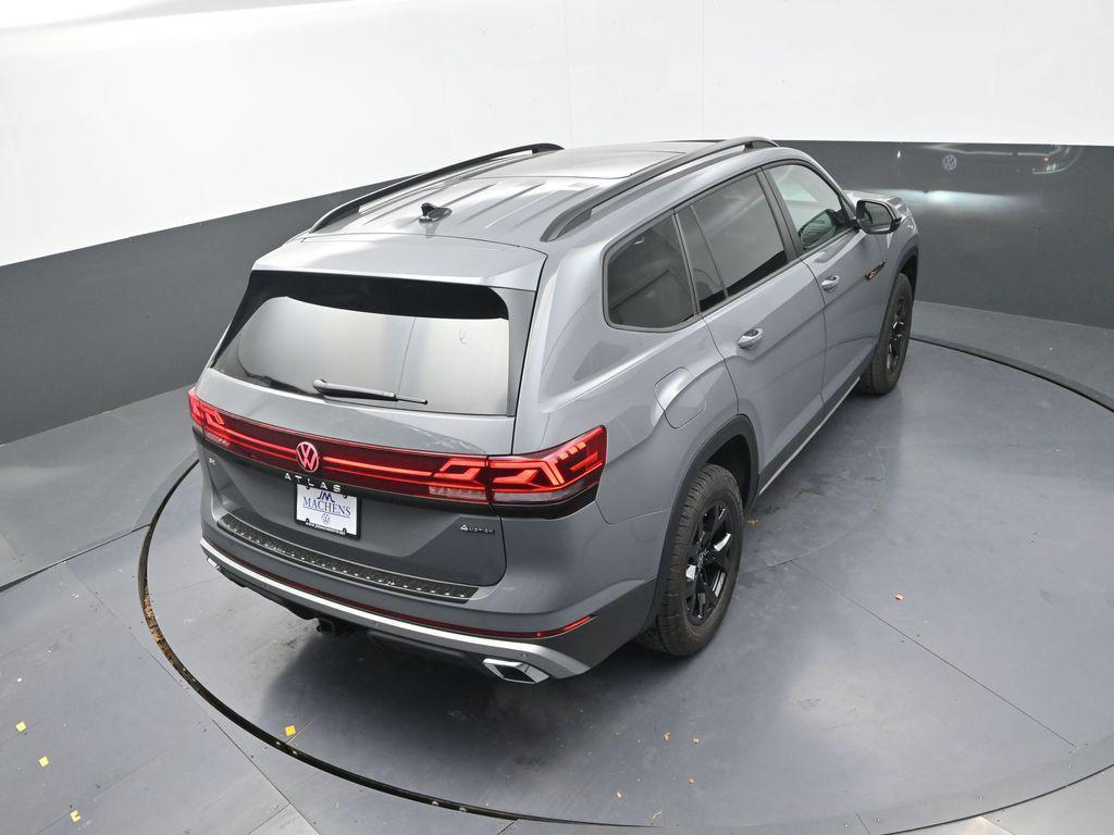 new 2026 Volkswagen Atlas car, priced at $46,264