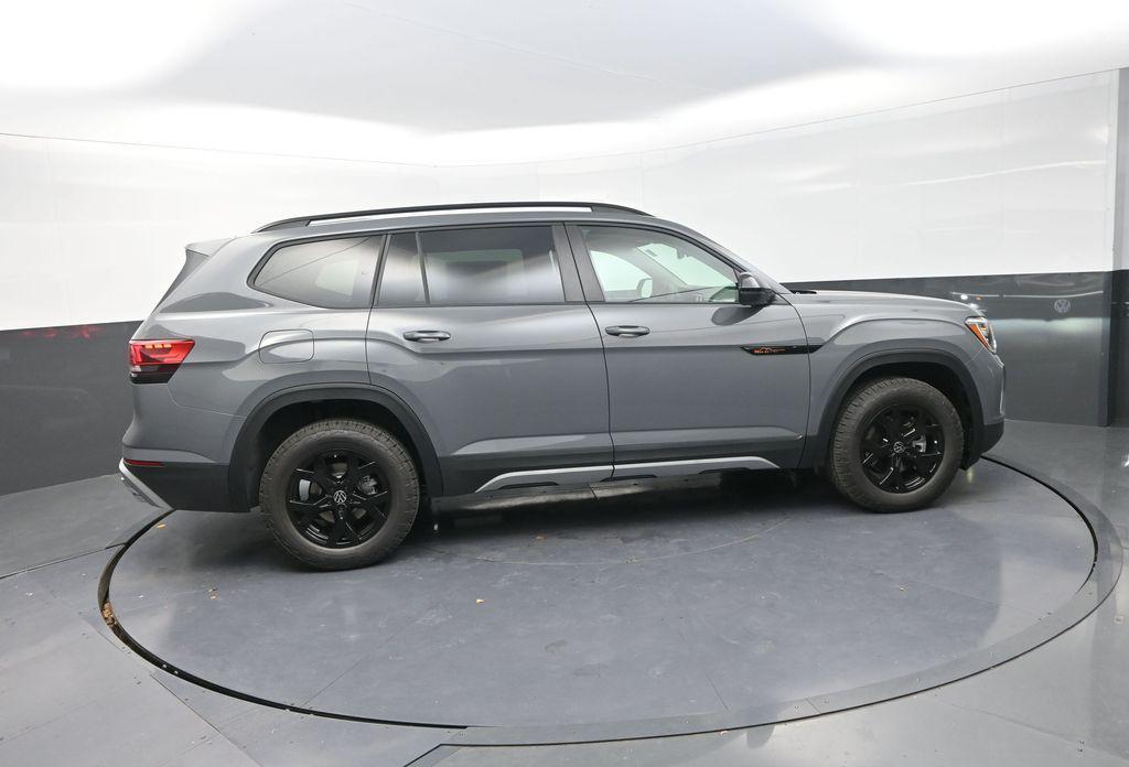 new 2026 Volkswagen Atlas car, priced at $46,264