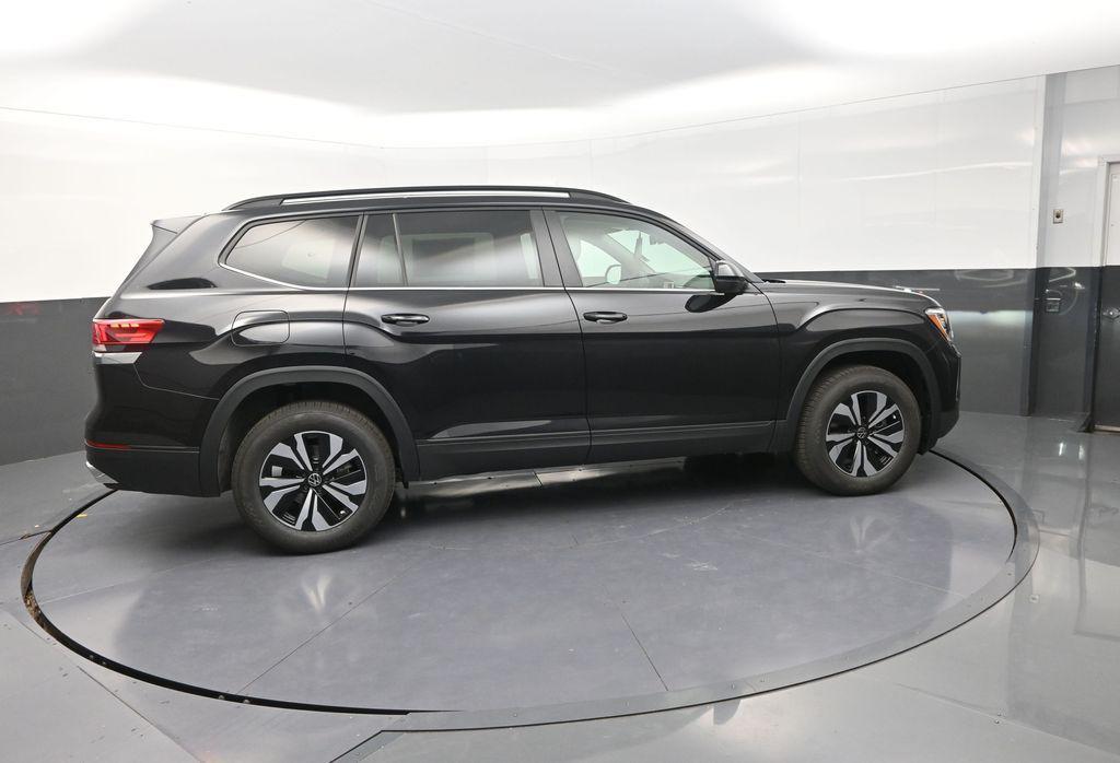 new 2026 Volkswagen Atlas car, priced at $39,245