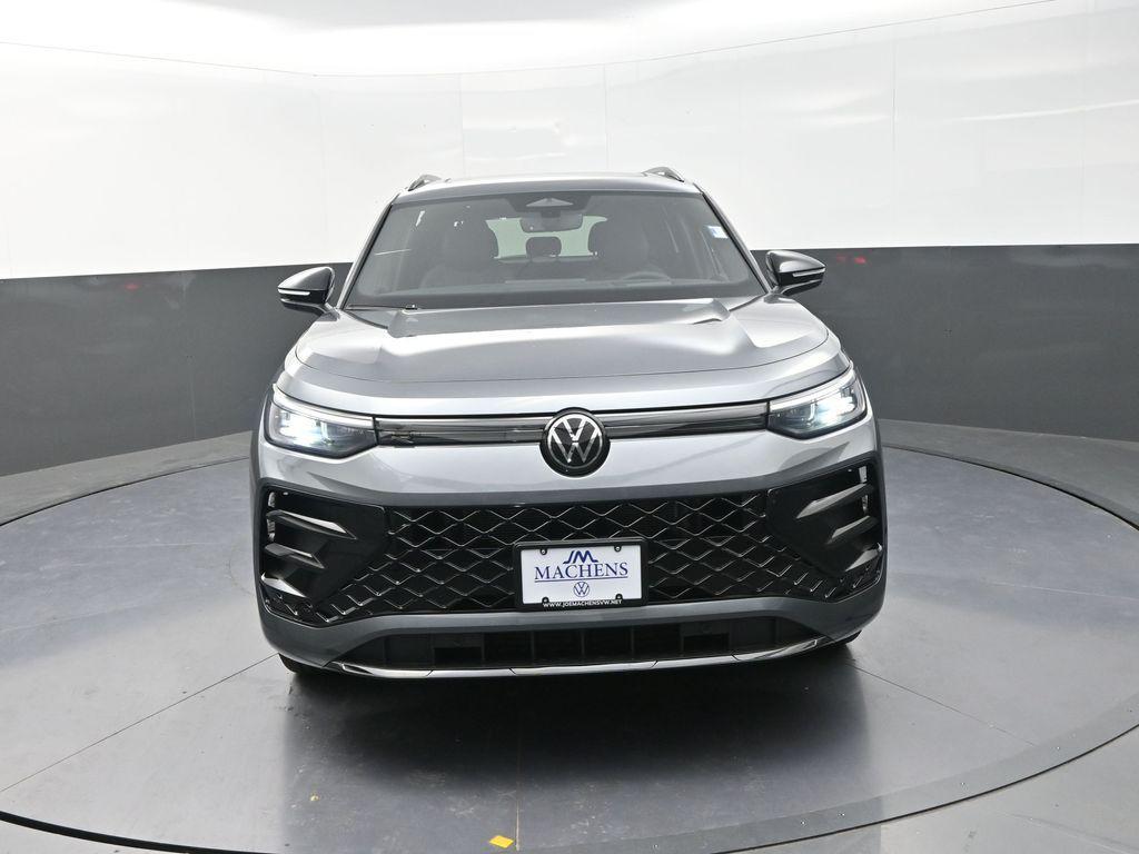 new 2026 Volkswagen Tiguan car, priced at $38,854