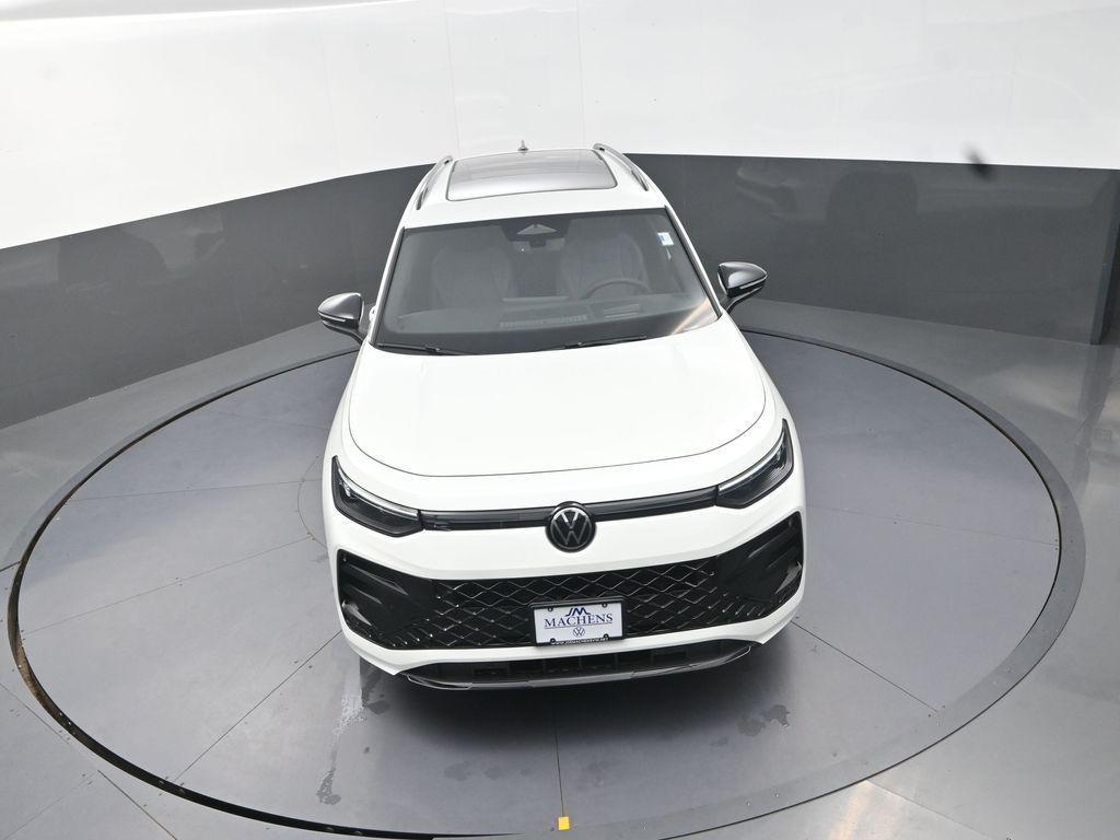 new 2026 Volkswagen Tiguan car, priced at $35,427