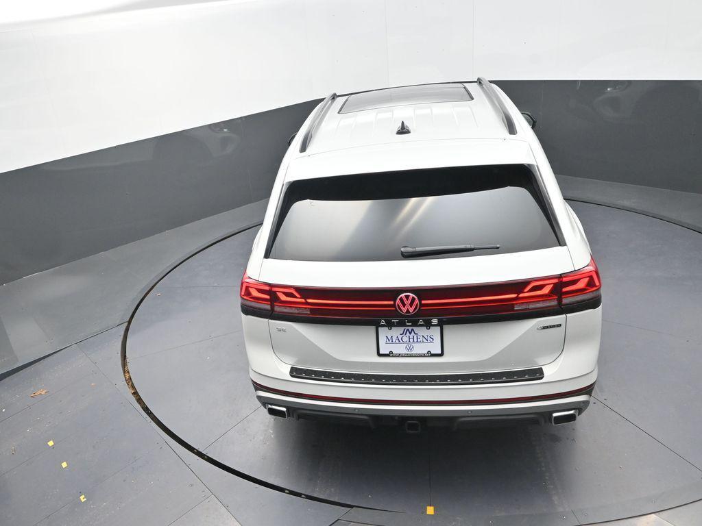 new 2026 Volkswagen Atlas car, priced at $46,264