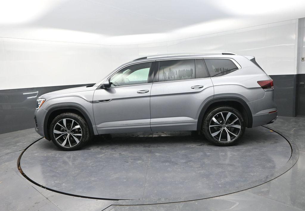 new 2026 Volkswagen Atlas car, priced at $52,268