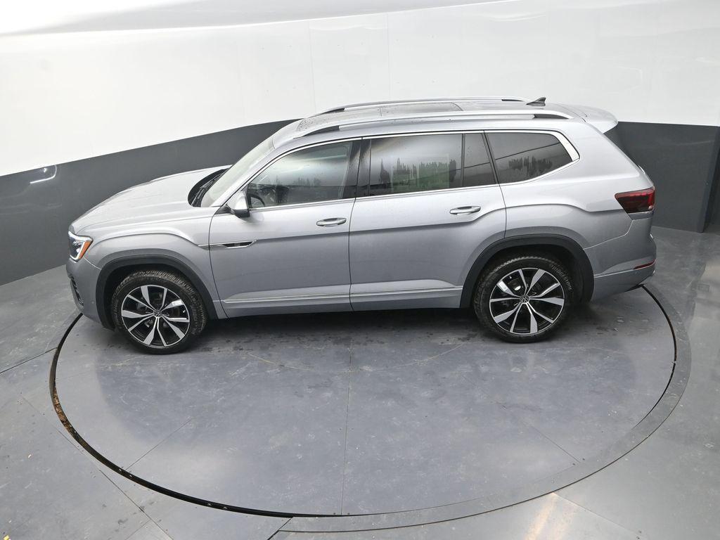 new 2026 Volkswagen Atlas car, priced at $52,268