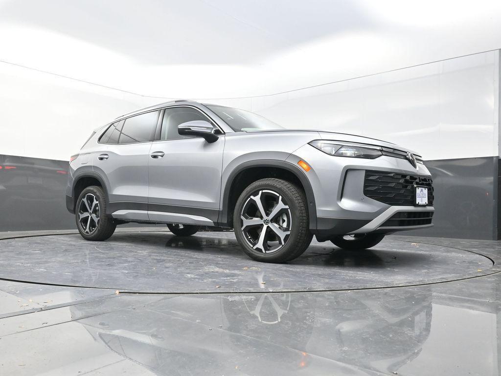 new 2026 Volkswagen Tiguan car, priced at $35,331