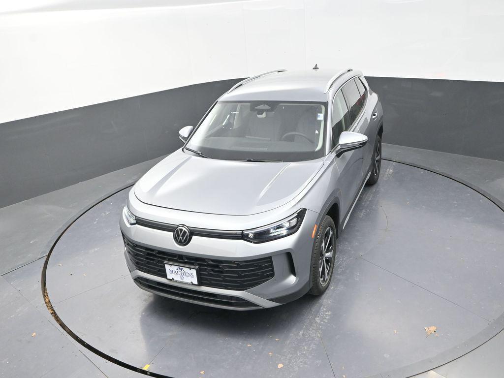 new 2026 Volkswagen Tiguan car, priced at $35,331