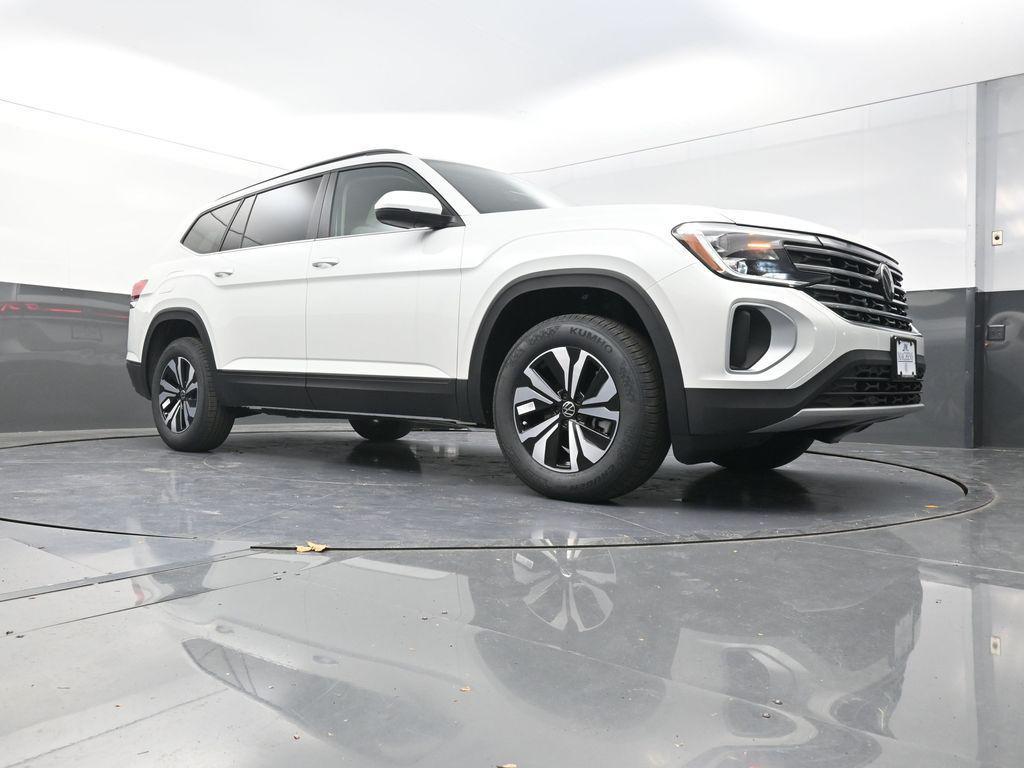 new 2026 Volkswagen Atlas car, priced at $40,146