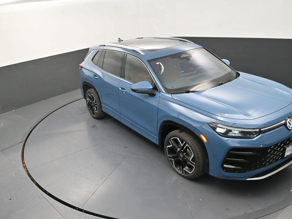 new 2026 Volkswagen Tiguan car, priced at $43,993