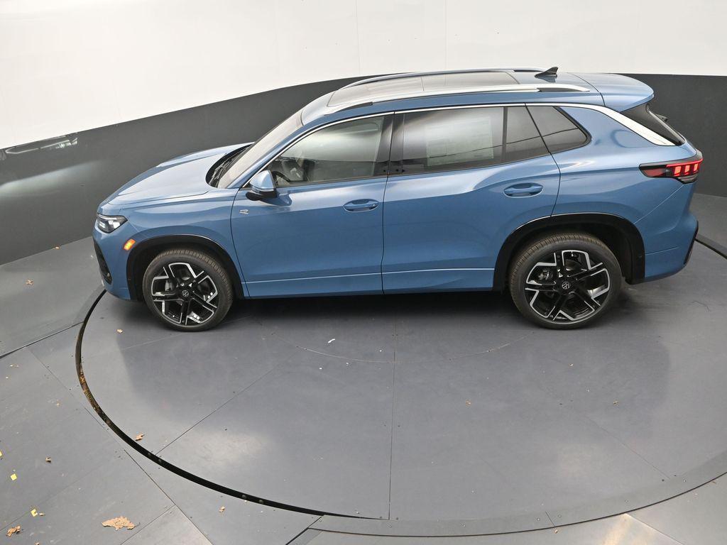 new 2026 Volkswagen Tiguan car, priced at $43,993