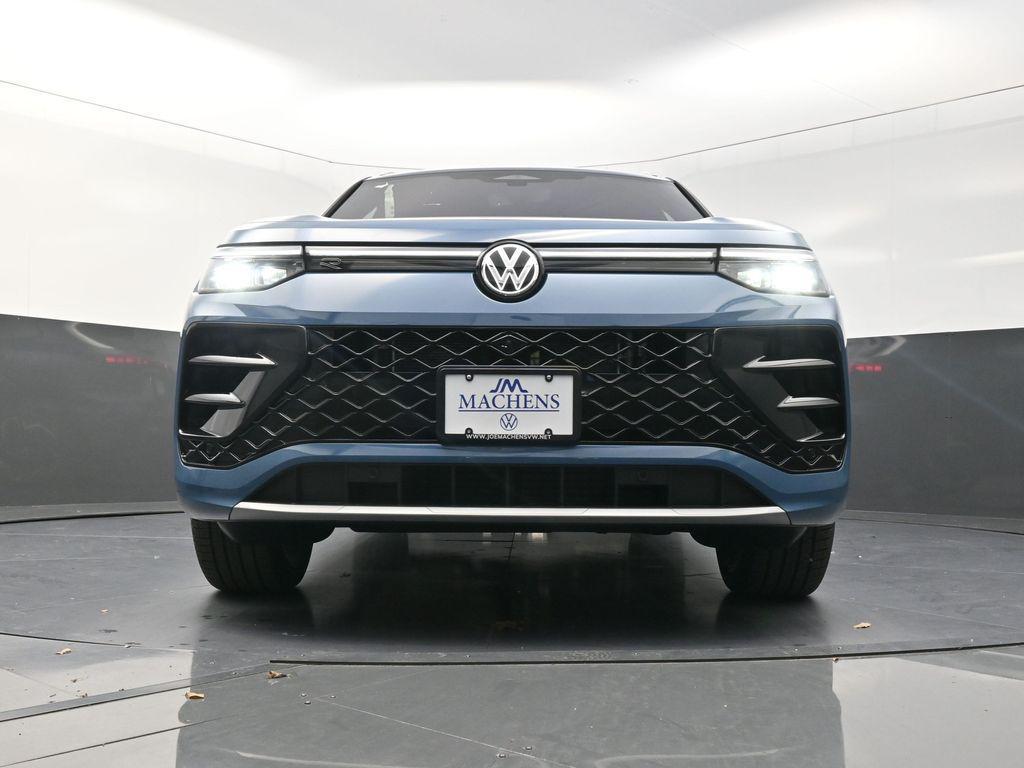 new 2026 Volkswagen Tiguan car, priced at $43,993