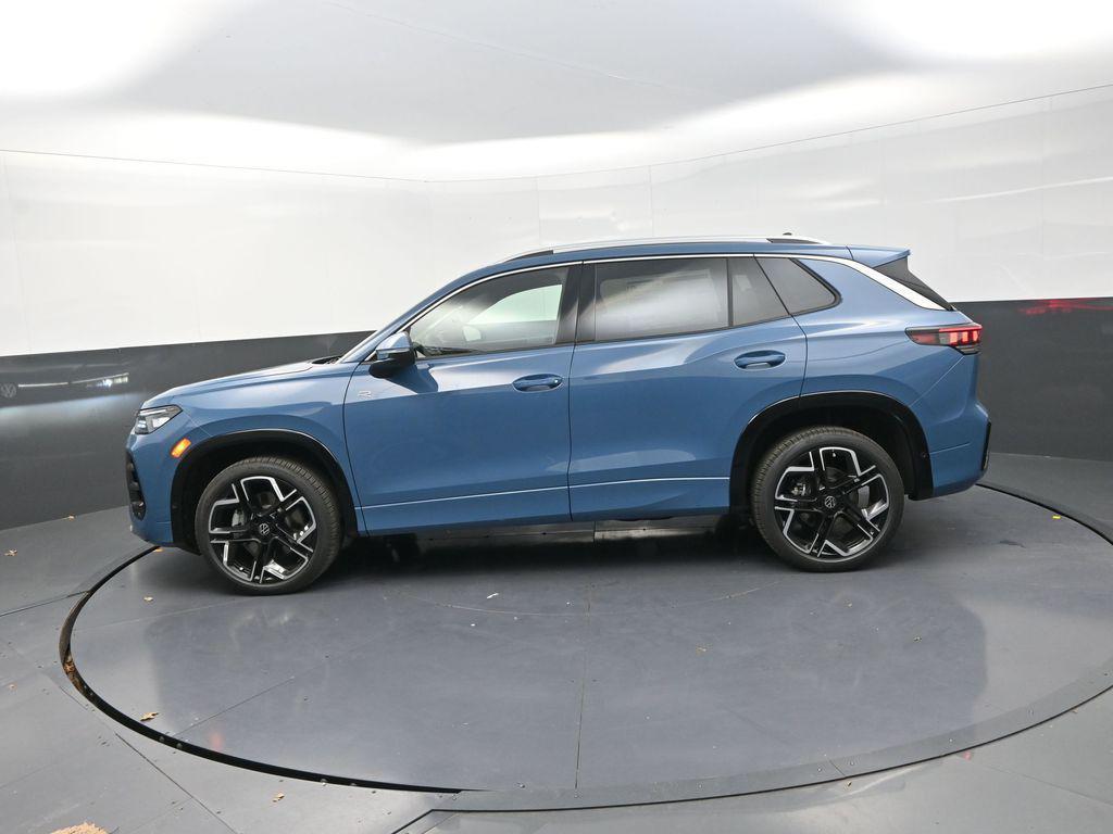 new 2026 Volkswagen Tiguan car, priced at $43,993