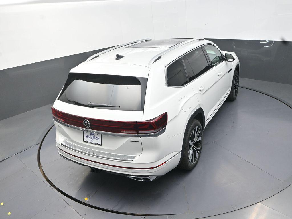 new 2026 Volkswagen Atlas car, priced at $52,705