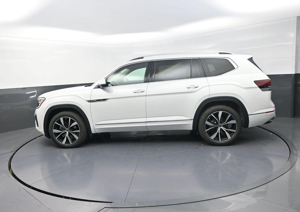 new 2026 Volkswagen Atlas car, priced at $52,705