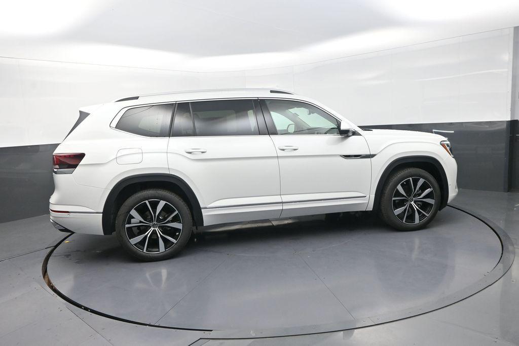 new 2026 Volkswagen Atlas car, priced at $52,705