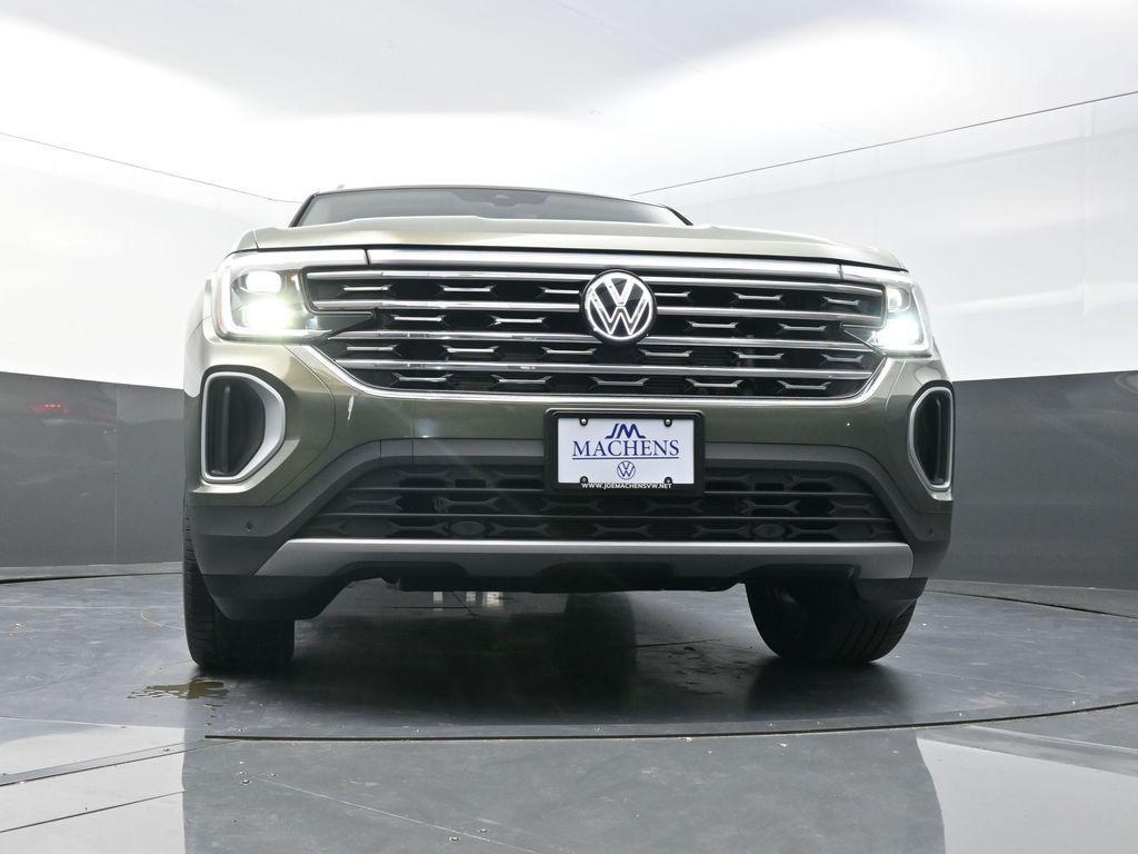 new 2026 Volkswagen Atlas car, priced at $47,336