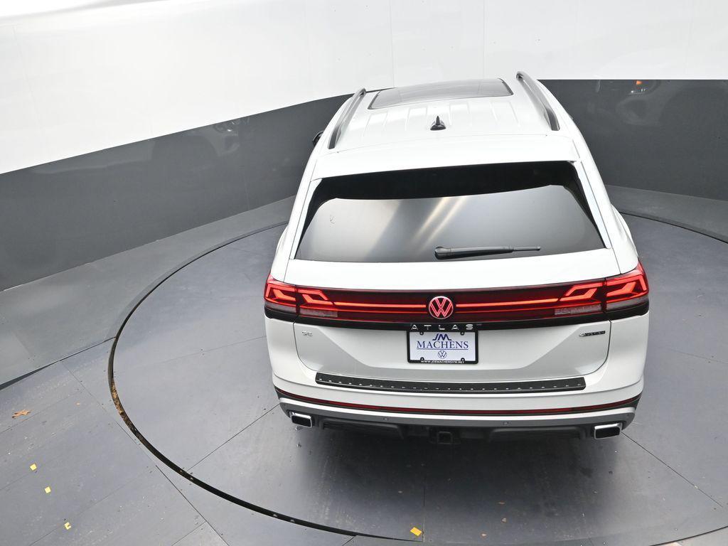new 2026 Volkswagen Atlas car, priced at $46,264