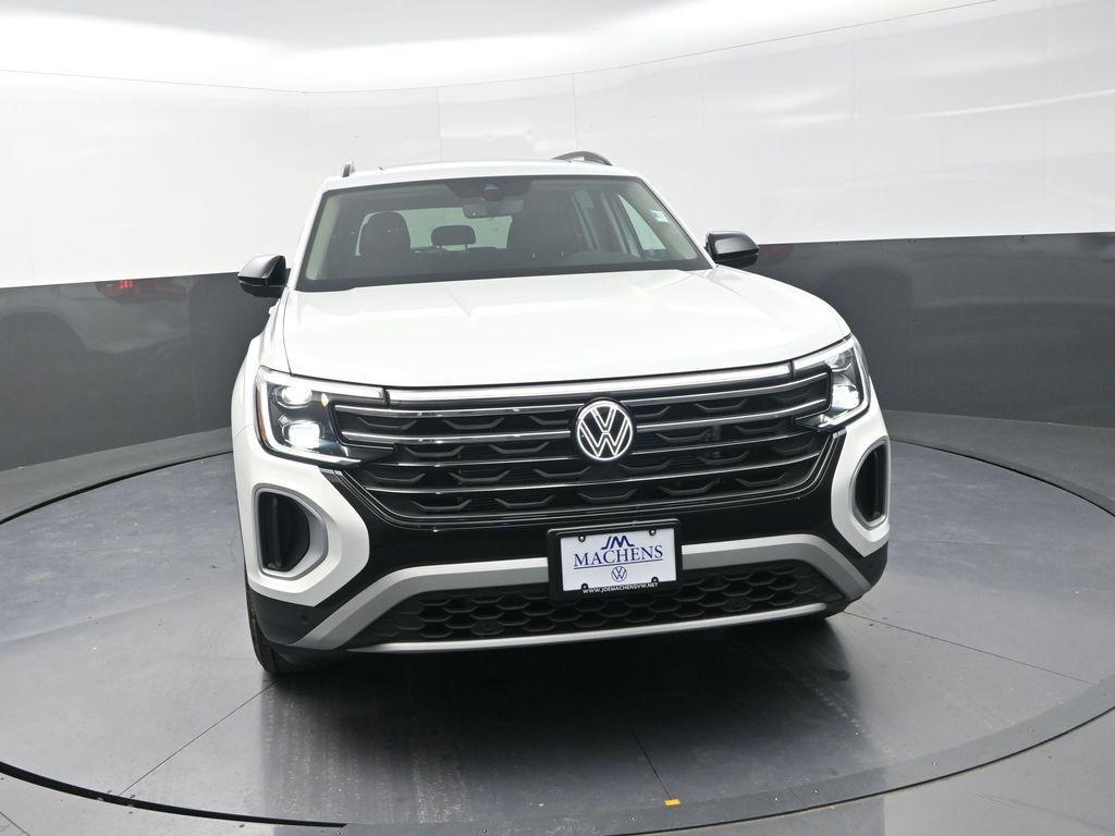 new 2026 Volkswagen Atlas car, priced at $46,264