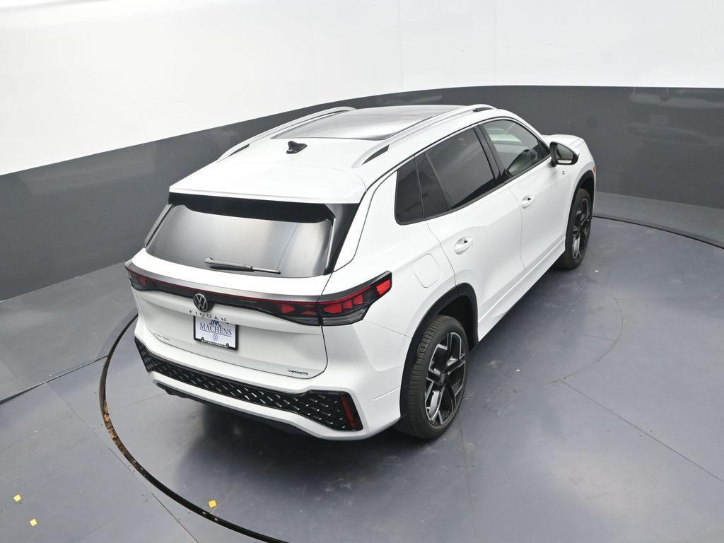 new 2026 Volkswagen Tiguan car, priced at $43,993