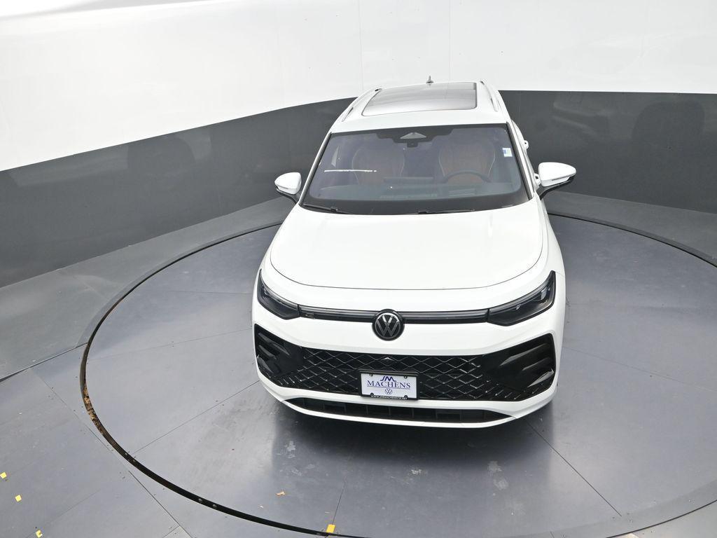 new 2026 Volkswagen Tiguan car, priced at $43,993