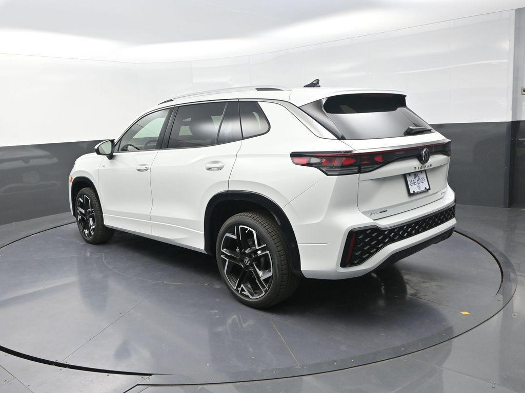 new 2026 Volkswagen Tiguan car, priced at $43,993