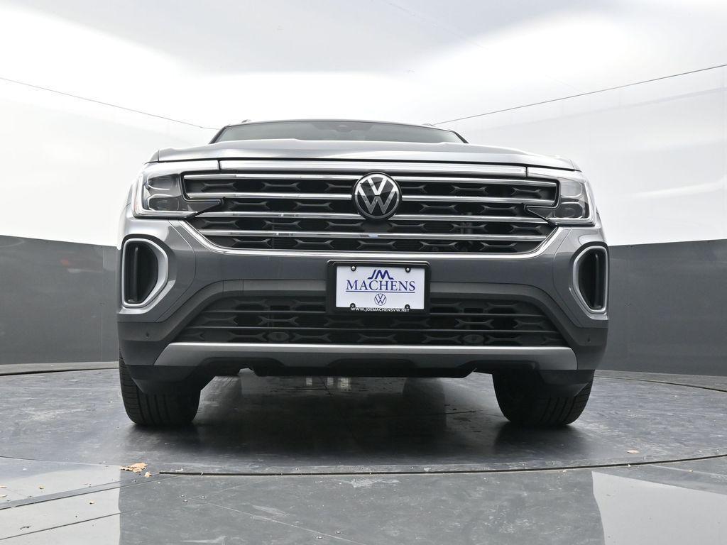 new 2026 Volkswagen Atlas car, priced at $45,025
