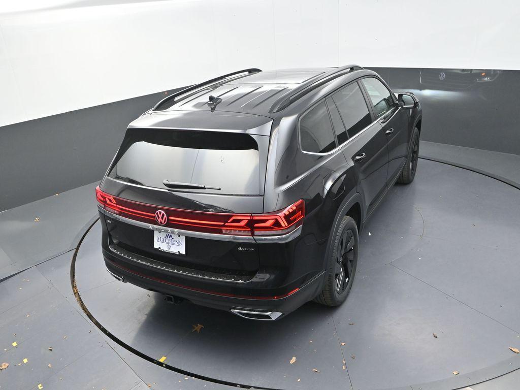 new 2026 Volkswagen Atlas car, priced at $45,022