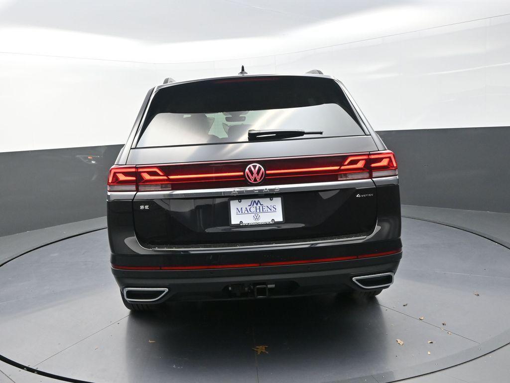new 2026 Volkswagen Atlas car, priced at $45,022