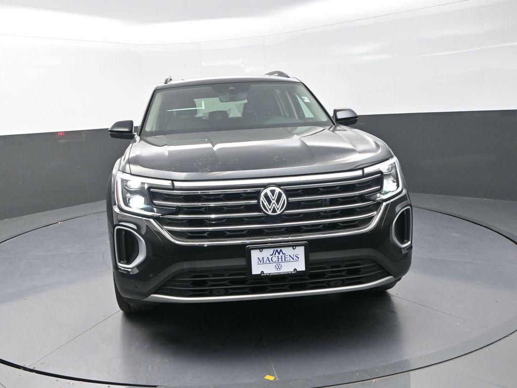 new 2026 Volkswagen Atlas car, priced at $45,022