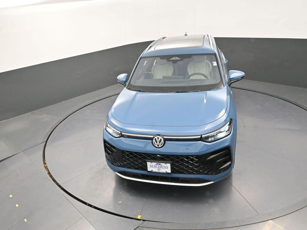 new 2026 Volkswagen Tiguan car, priced at $43,993