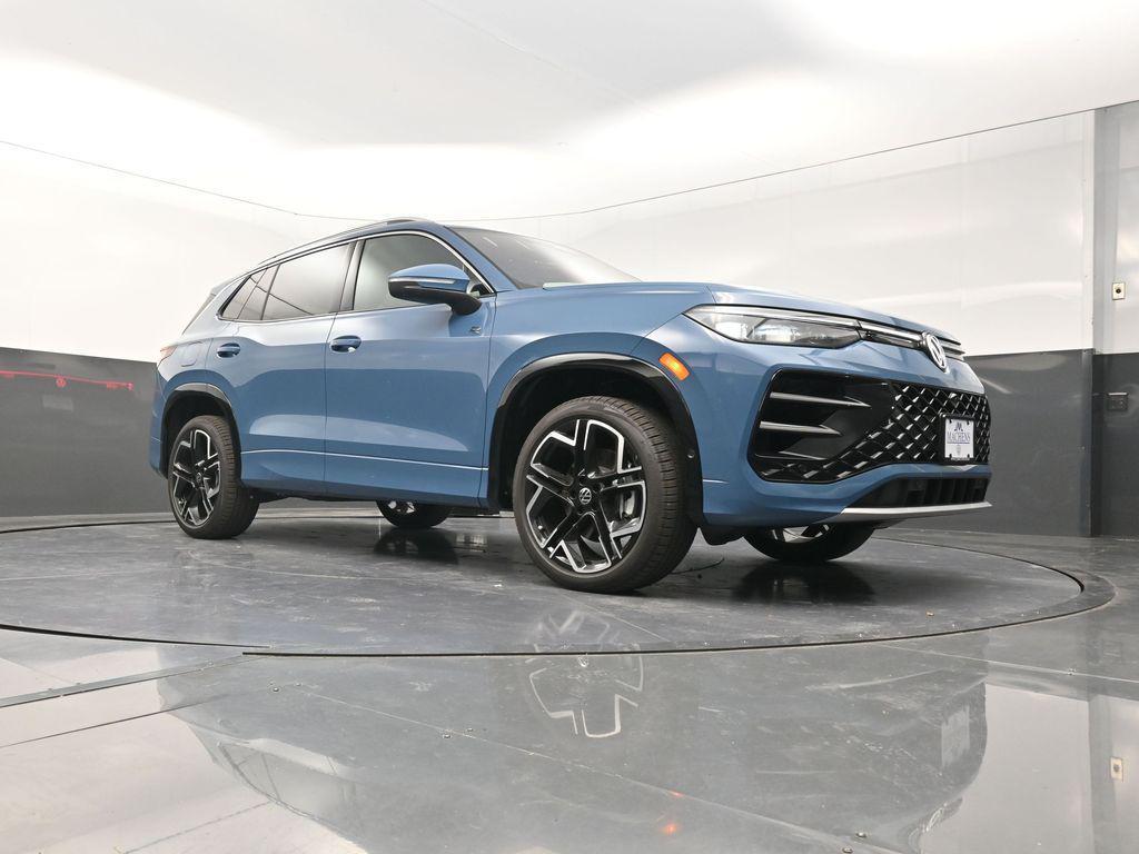 new 2026 Volkswagen Tiguan car, priced at $43,993