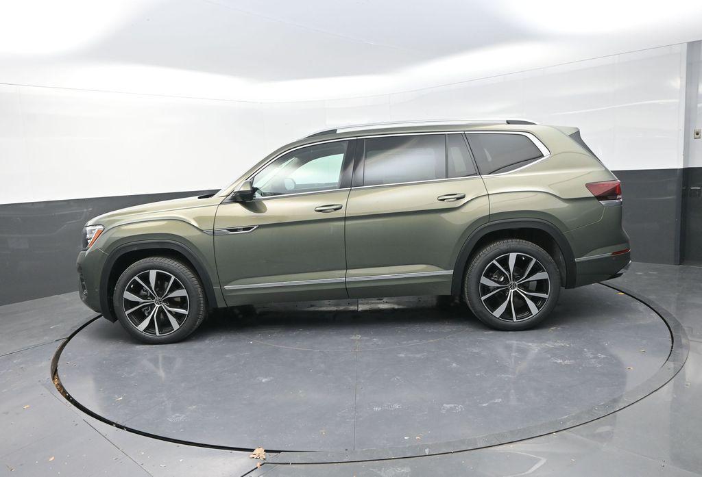 new 2026 Volkswagen Atlas car, priced at $52,181