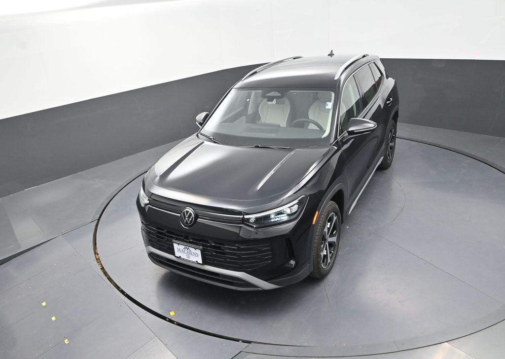 new 2026 Volkswagen Tiguan car, priced at $35,331