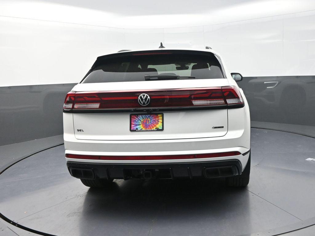 new 2026 Volkswagen Atlas Cross Sport car, priced at $49,446