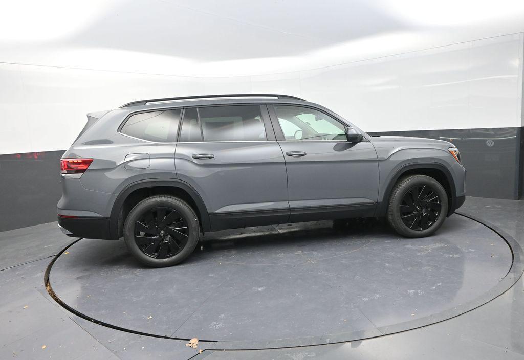 new 2026 Volkswagen Atlas car, priced at $45,025