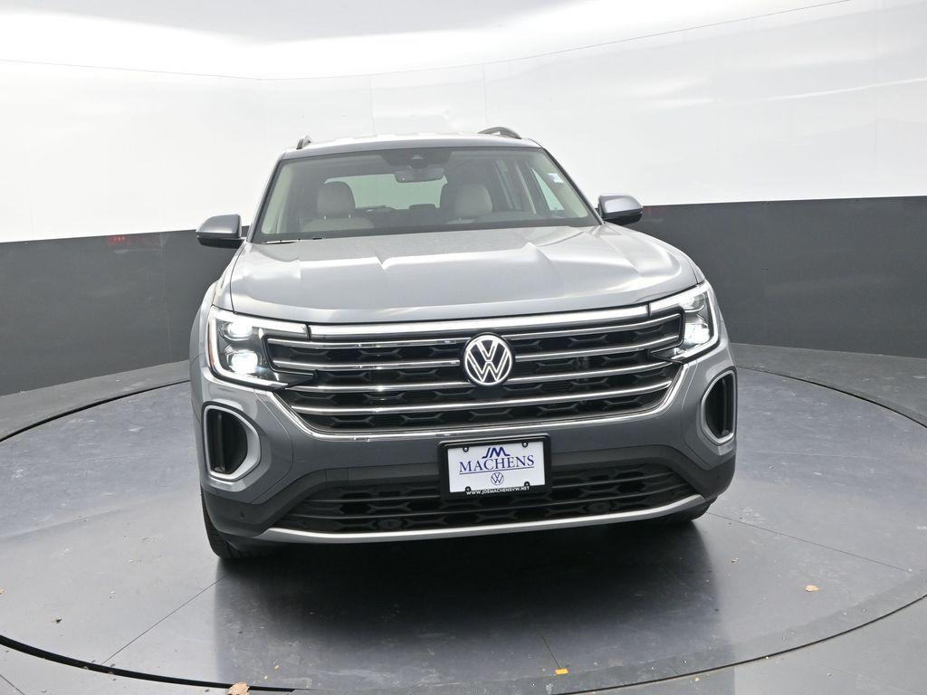 new 2026 Volkswagen Atlas car, priced at $45,025