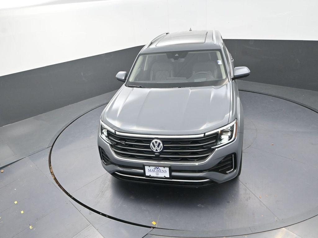 new 2026 Volkswagen Atlas car, priced at $52,618
