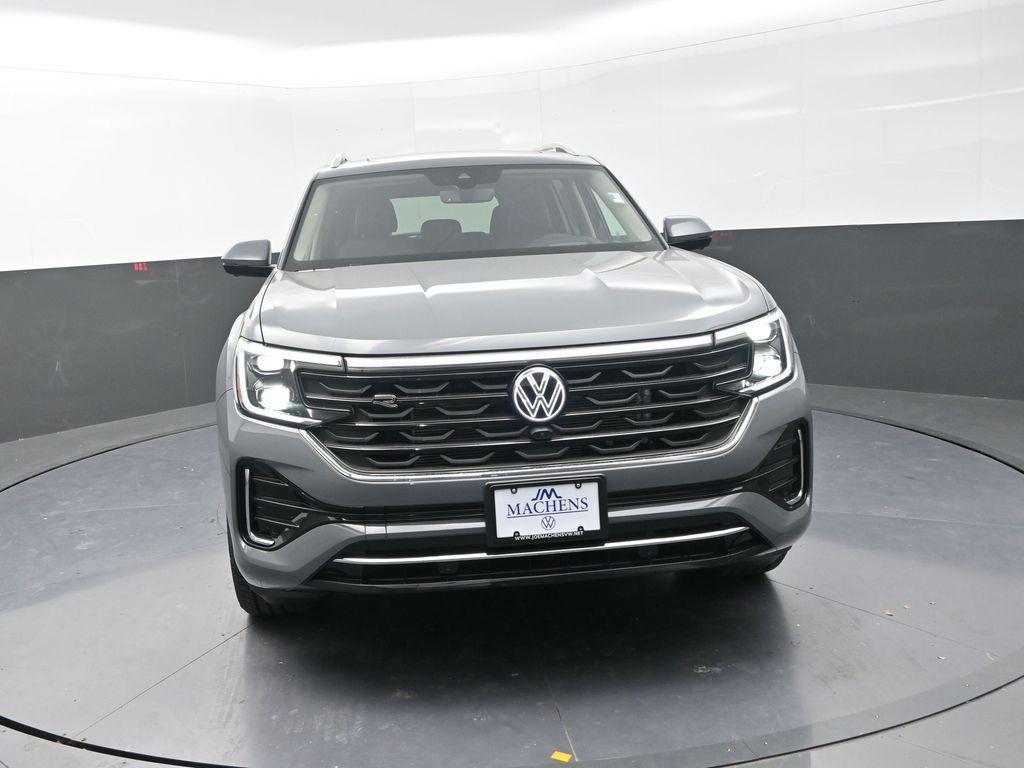 new 2026 Volkswagen Atlas car, priced at $52,618