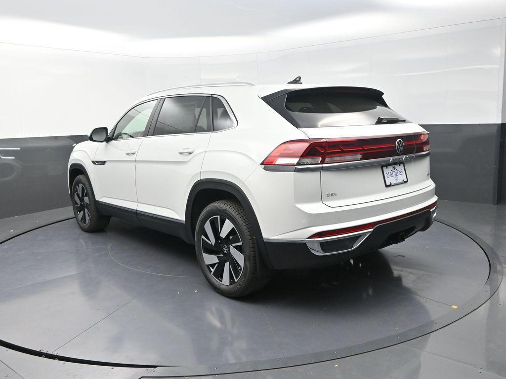 new 2026 Volkswagen Atlas Cross Sport car, priced at $47,353