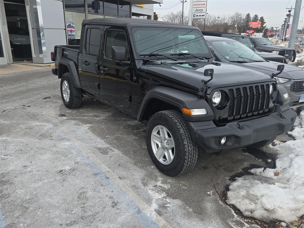 used 2020 Jeep Gladiator car, priced at $27,000