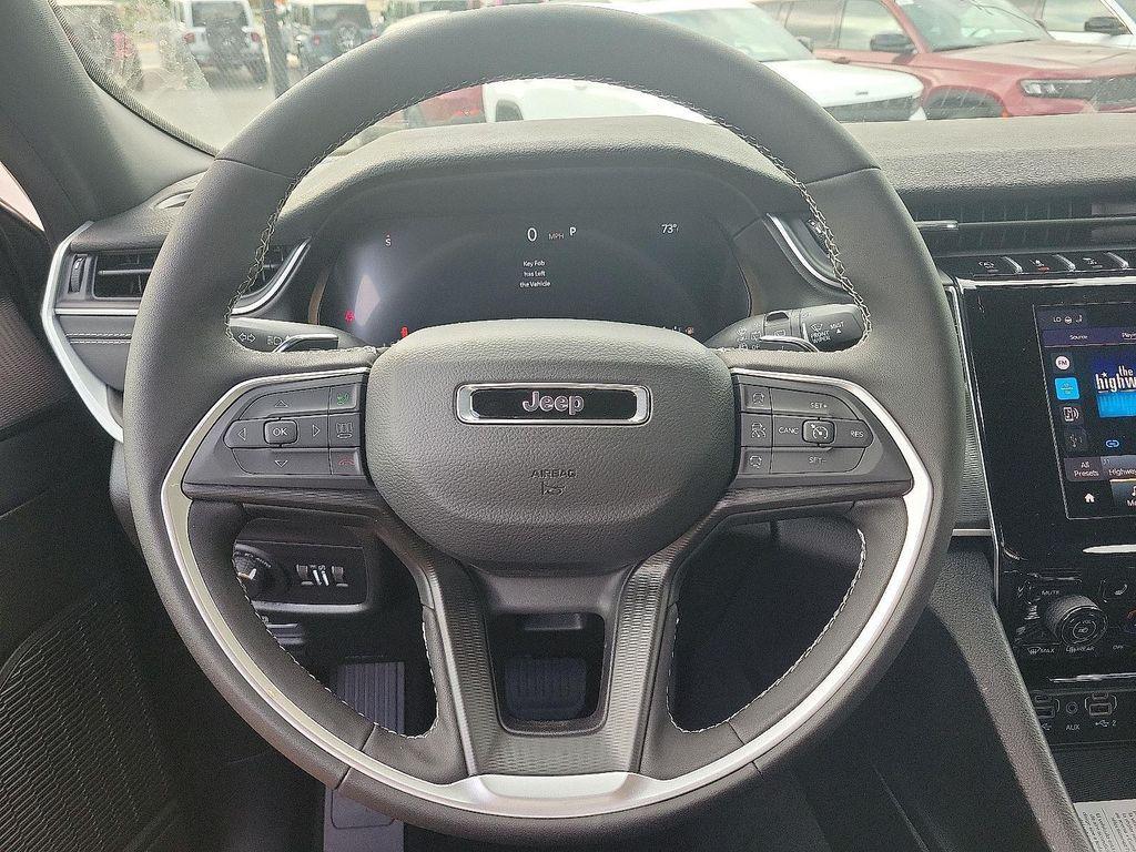 new 2025 Jeep Grand Cherokee L car, priced at $38,000