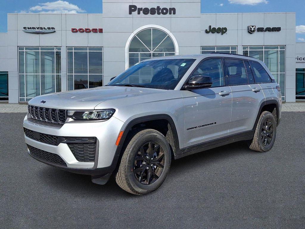 new 2026 Jeep Grand Cherokee car, priced at $48,525