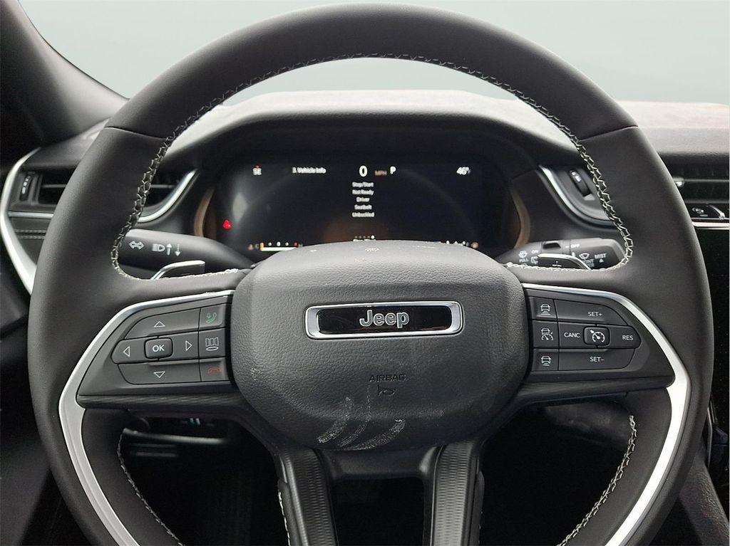 new 2026 Jeep Grand Cherokee car, priced at $43,605