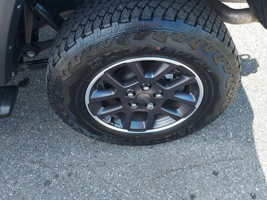 used 2022 Jeep Gladiator car, priced at $34,219