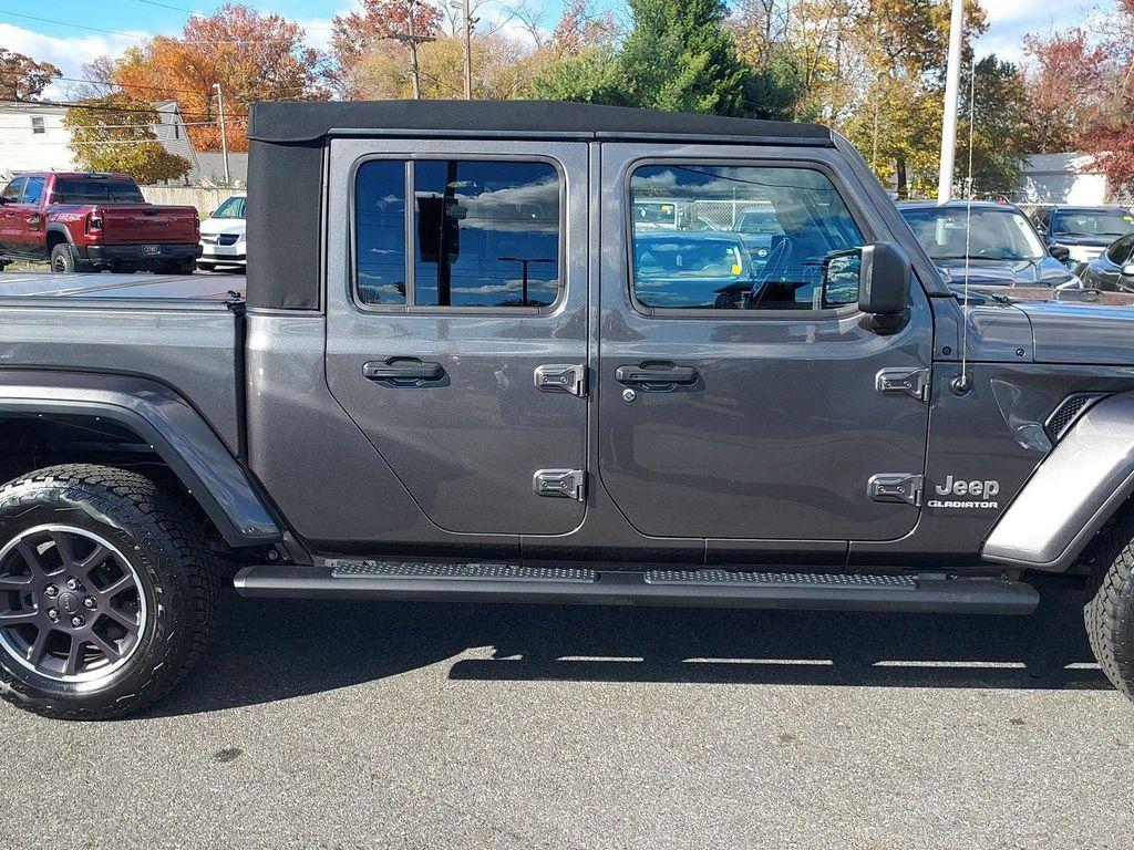 used 2022 Jeep Gladiator car, priced at $34,219