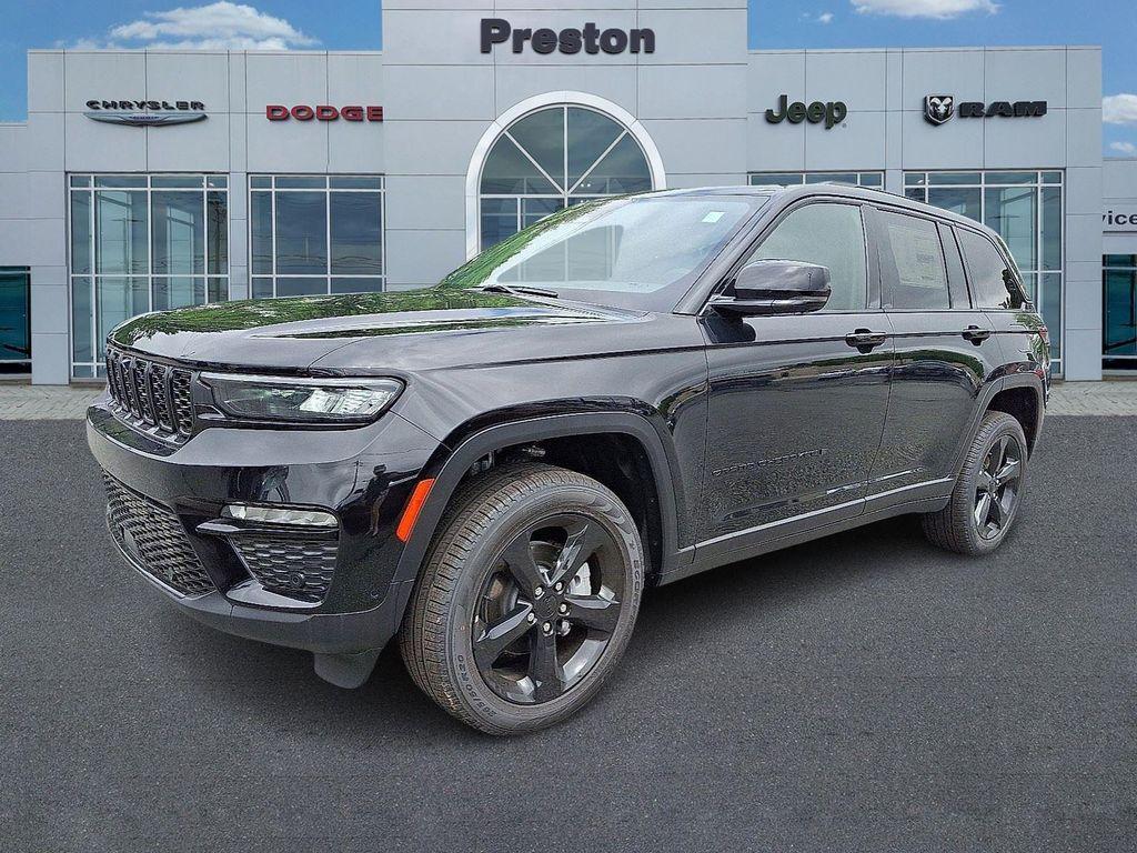 new 2025 Jeep Grand Cherokee car, priced at $52,000