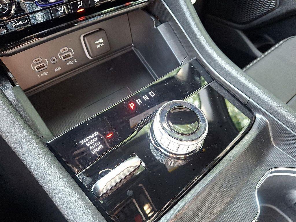 new 2025 Jeep Grand Cherokee car, priced at $48,965