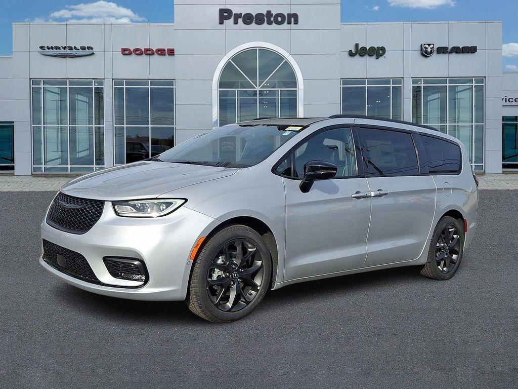 new 2026 Chrysler Pacifica car, priced at $49,000