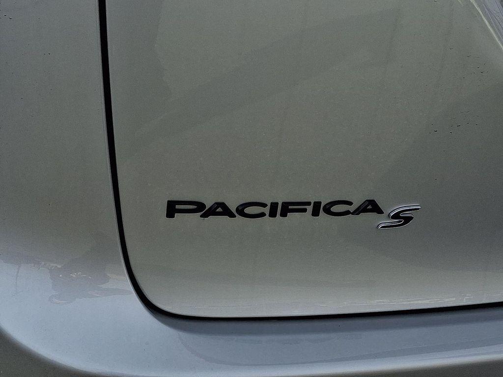new 2026 Chrysler Pacifica car, priced at $49,000